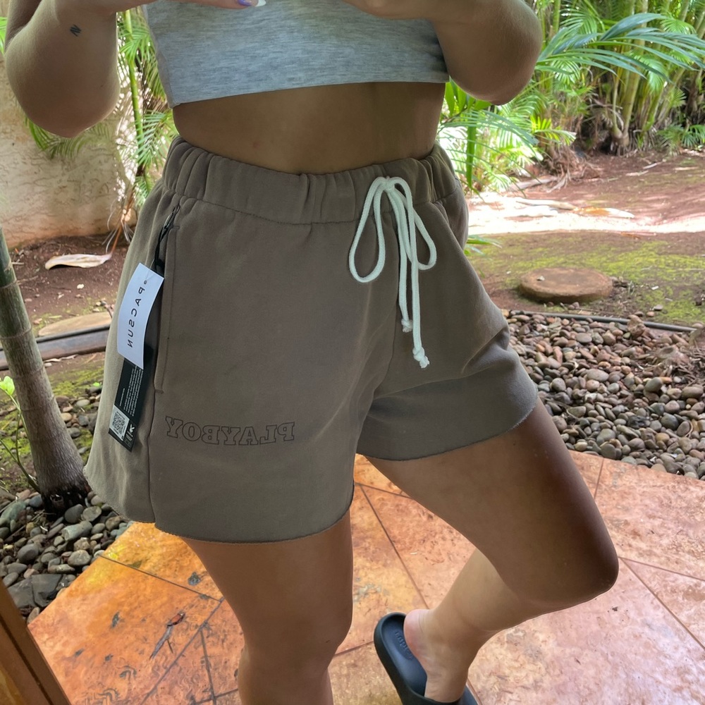 PLAYBOY FLEECE SHORTS